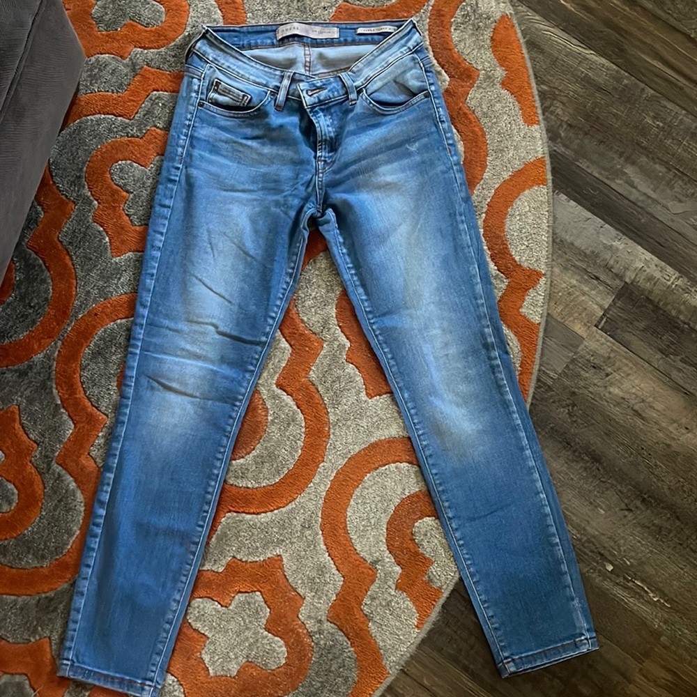 Guess jeans power curvy mid.
